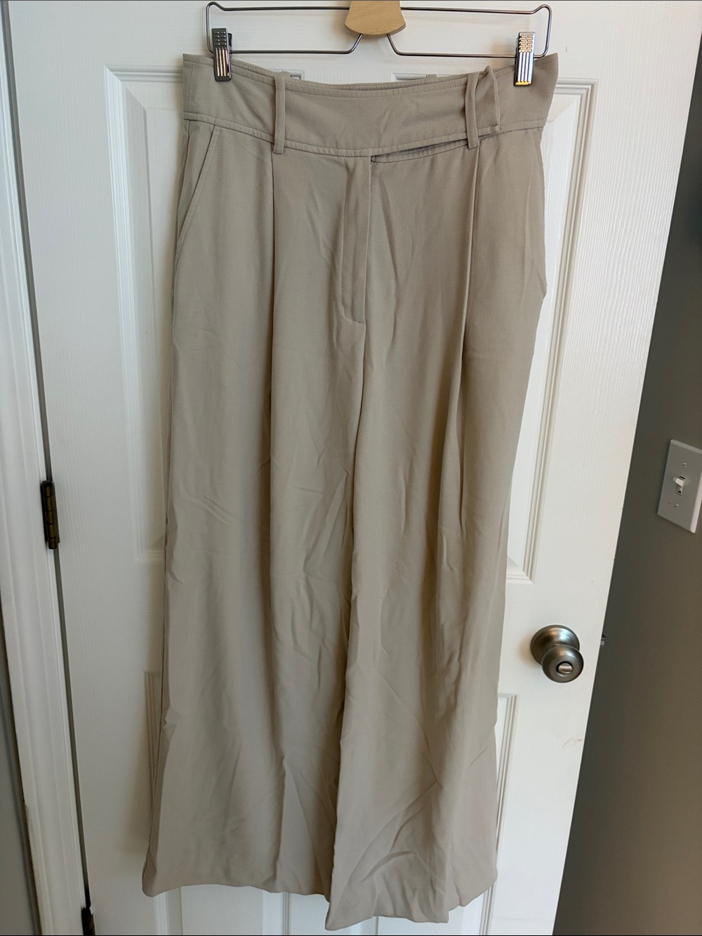 Chic High-Rise Wide Leg Pants in Beige